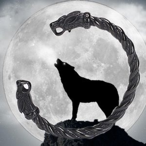 Wolf’s Oath – Stainless Steel Viking Wolf Head Cuff Bracelet (Gold, Silver, Black, Rainbow)
