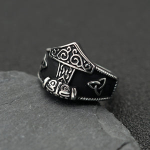 Vintage Black Thor’s Hammer Ring – Symbol of Viking Warrior Power